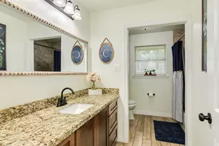 102 W Bronco Bend St, Angleton, TX 77515 - Photo 28
