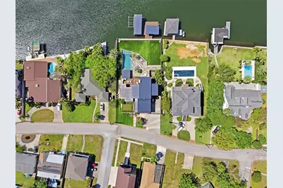 1721 Bayou Shore Drive, Galveston, TX 77551 - Photo 46
