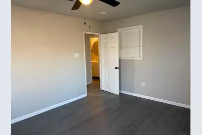 5402 Lyndhurst Drive, Houston, TX 77033 - Photo 4