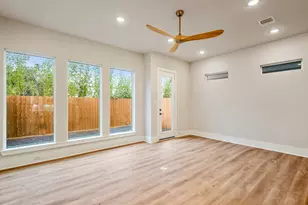 8416 Pech Landing Dr, Houston, TX 77055 - Photo 16