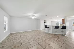 1015 Santa Fe Ct, Rosenberg, TX 77471 - Photo 2
