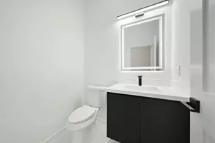 5029 Van Fleet St, Houston, TX 77033 - Photo 20