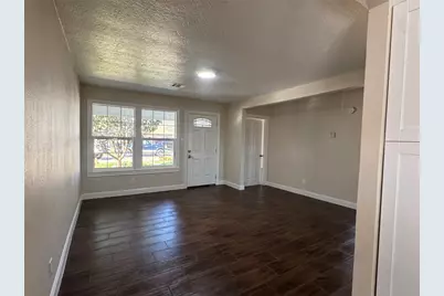 2921 Tarpey Avenue, Texas City, TX 77590 - Photo 4