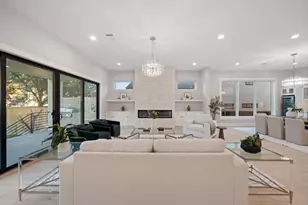 2046 MacArthur St, Houston, TX 77030 - Photo 14