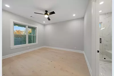 2046 Macarthur Street, Houston, TX 77030 - Photo 32