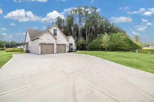 107 Rd 6614, Dayton, TX 77535 - Photo 2