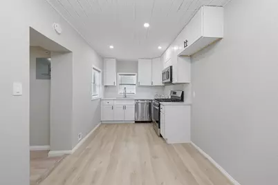 4356 #B Phlox Street, Houston, TX 77051 - Photo 8