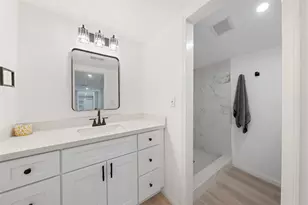 4356 Phlox St, Houston, TX 77051 - Photo 16