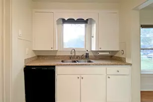 7924 Ford St, Houston, TX 77012 - Photo 12