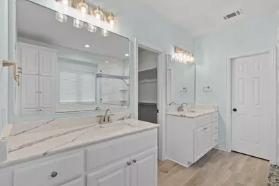 187 N Vershire Circle, The Woodlands, TX 77354 - Photo 6