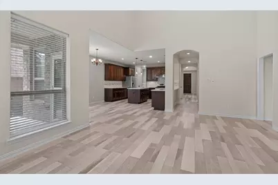 187 N Vershire Circle, The Woodlands, TX 77354 - Photo 18
