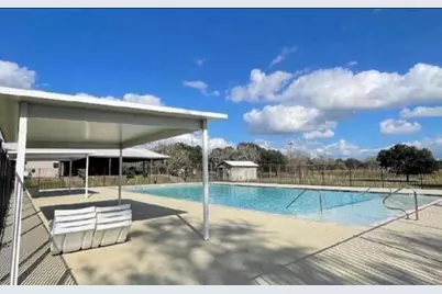 000 Brahman, Angleton, TX 77515 - Photo 4