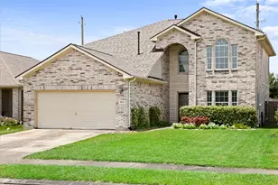 5213 Bailey Ln, Alvin, TX 77511 - Photo 2