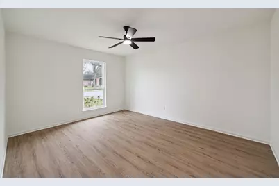 9719 Springmont Drive, Houston, TX 77080 - Photo 24