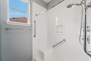 305 Harbor Cir, Montgomery, TX 77356 - Photo 22