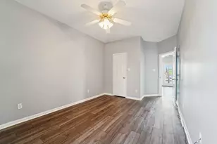 305 Harbor Cir, Montgomery, TX 77356 - Photo 16