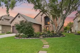 305 Harbor Cir, Montgomery, TX 77356 - Photo 2