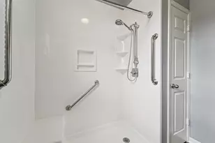305 Harbor Cir, Montgomery, TX 77356 - Photo 24