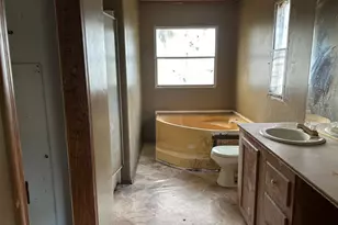 272 Lakewood Dr, Trinity, TX 75862 - Photo 12