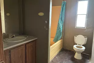 272 Lakewood Dr, Trinity, TX 75862 - Photo 18