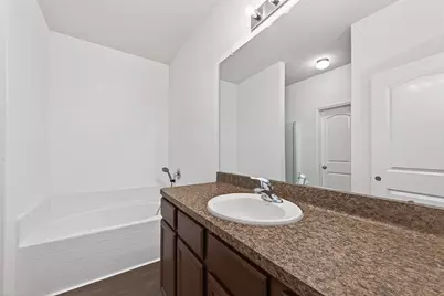 995 Lake View Circle W, Brookshire, TX 77423 - Photo 32