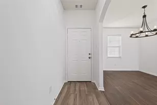 995 Lake View Cir W, Brookshire, TX 77423 - Photo 8