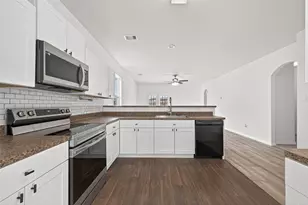 995 Lake View Cir W, Brookshire, TX 77423 - Photo 10