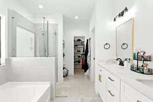 7711 Willow St, Houston, TX 77088 - Photo 12