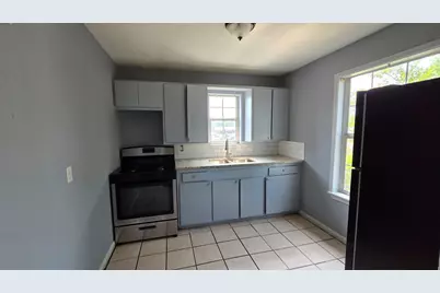 1012 Ann Street #E, Pasadena, TX 77506 - Photo 2