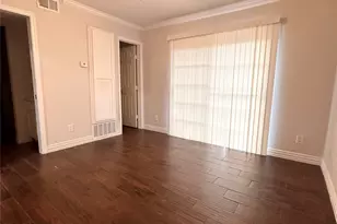 8935 Gaylord St, Houston, TX 77024 - Photo 10