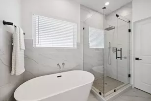 5617 Camino Encantado Dr, Houston, TX 77091 - Photo 1