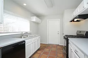 13303 Hampton Falls Dr, Houston, TX 77041 - Photo 18