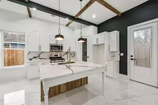 613 Melbourne St, Houston, TX 77022 - Photo 16