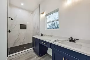 613 Melbourne St, Houston, TX 77022 - Photo 22