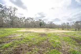 2801 County Rd 444, Angleton, TX 77515 - Photo 30