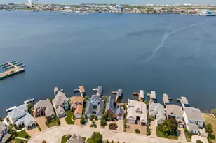 7312 Offats Point Cir, Galveston, TX 77551 - Photo 4