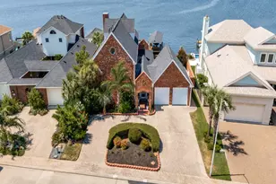 7312 Offats Point Cir, Galveston, TX 77551 - Photo 2