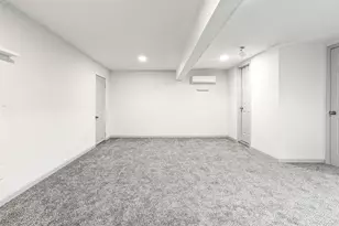 2306 Addison Rd, Houston, TX 77030 - Photo 8