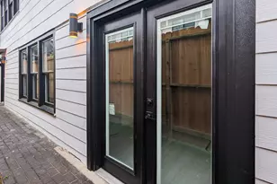 2306 Addison Rd, Houston, TX 77030 - Photo 12