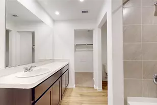 12358 Morning Vis Dr, Houston, TX 77014 - Photo 16