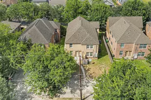 2302 Blodgett St, Houston, TX 77004 - Photo 4