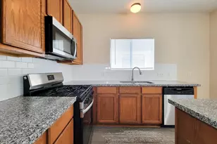 21818 Grassy Hill Ln, Spring, TX 77388 - Photo 10