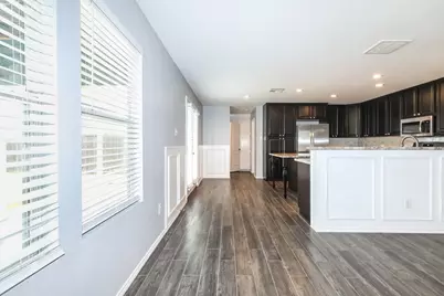 302 Falling Pine Drive, Conroe, TX 77304 - Photo 8