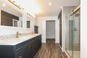 302 Falling Pine Dr, Conroe, TX 77304 - Photo 14