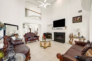 15103 Oldtown Bridge Ct, Sugar Land, TX 77498 - Photo 6