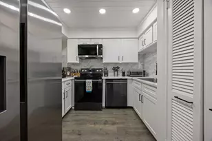 11229 Briar Forest Dr, Houston, TX 77042 - Photo 6