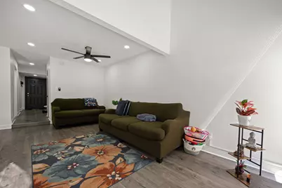 11229 Briar Forest Drive, Houston, TX 77042 - Photo 14