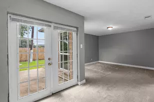 11731 Flushing Meadows Dr, Houston, TX 77089 - Photo 14