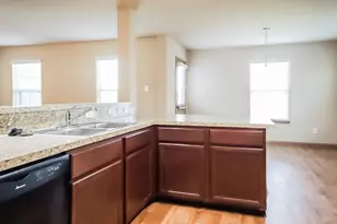 5843 Long Arbor Ln, Katy, TX 77449 - Photo 2