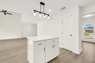 3902 Cedar Gardens Dr, Houston, TX 77082 - Photo 8